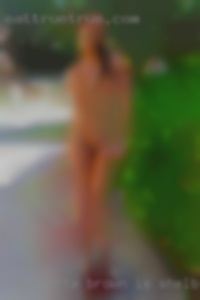 Brunette, brown is Shelbyville, Tennessee eyes, D chest.